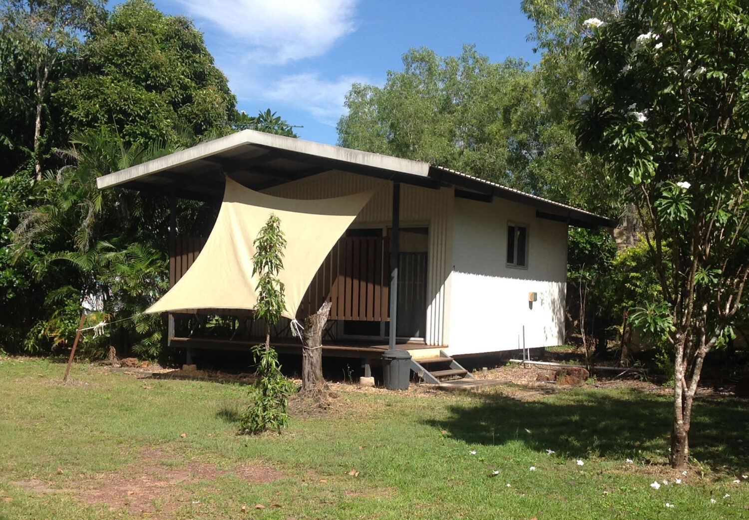 Humpty Doo Cabin